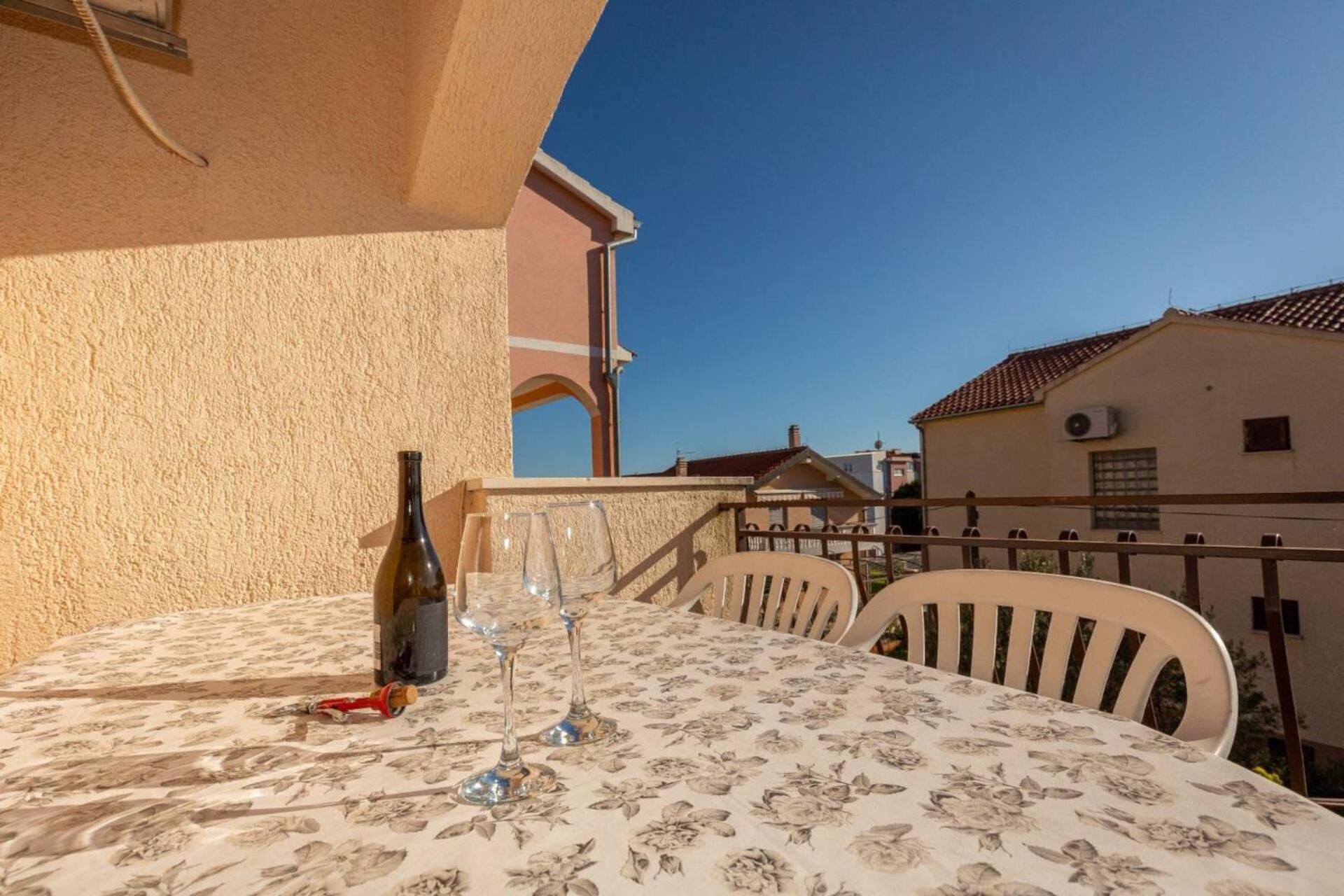 Three Bedroom Apartment In Biograd Biograd Na Moru Eksteriør billede