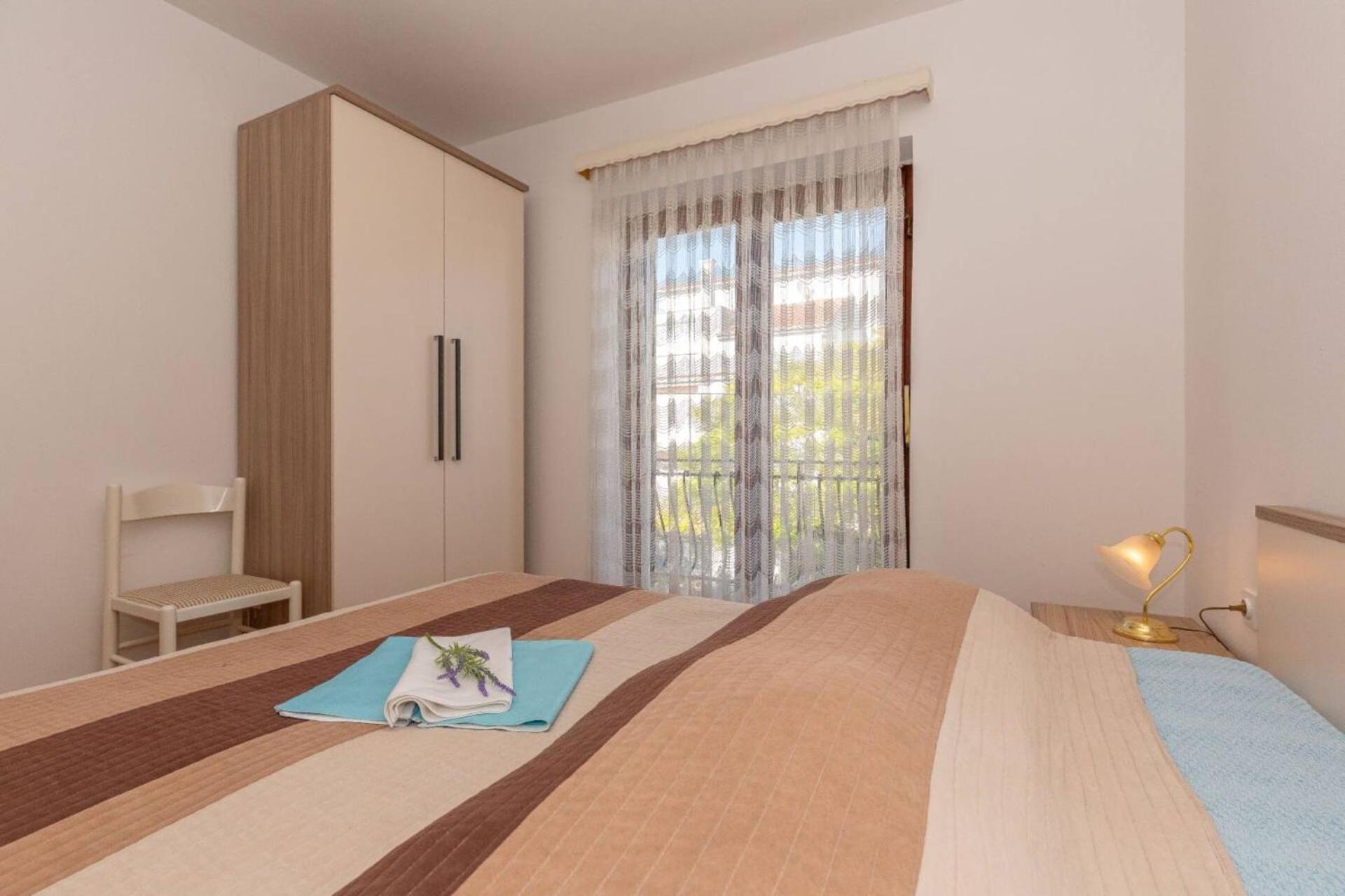 Three Bedroom Apartment In Biograd Biograd Na Moru Eksteriør billede