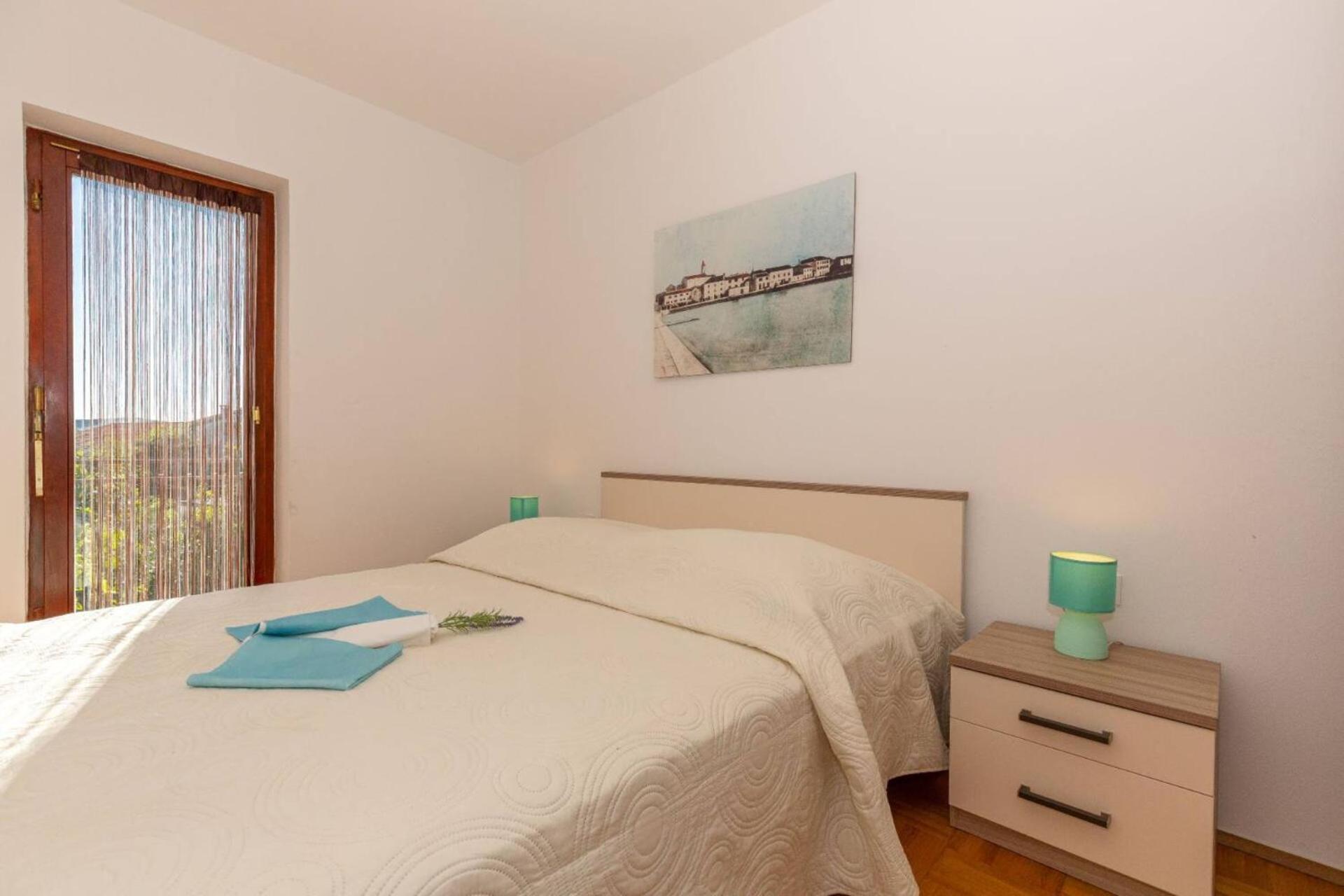 Three Bedroom Apartment In Biograd Biograd Na Moru Eksteriør billede