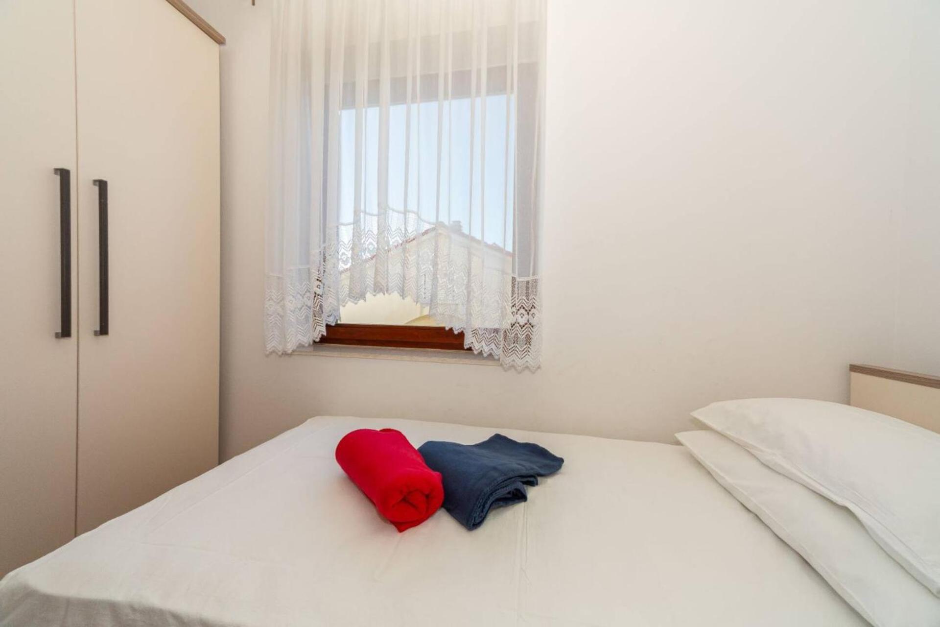 Three Bedroom Apartment In Biograd Biograd Na Moru Eksteriør billede
