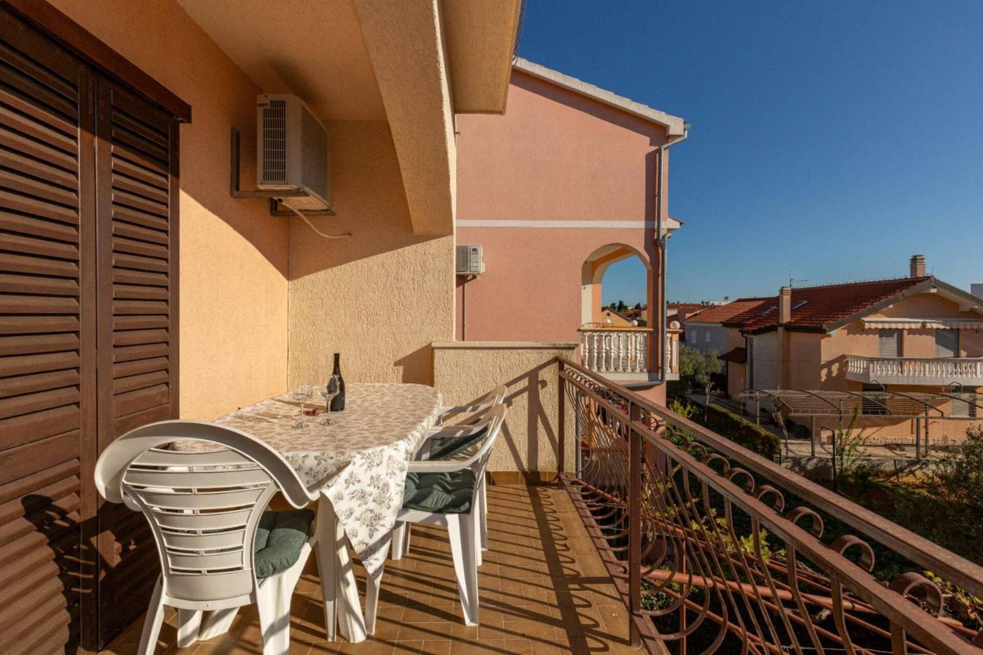 Three Bedroom Apartment In Biograd Biograd Na Moru Eksteriør billede