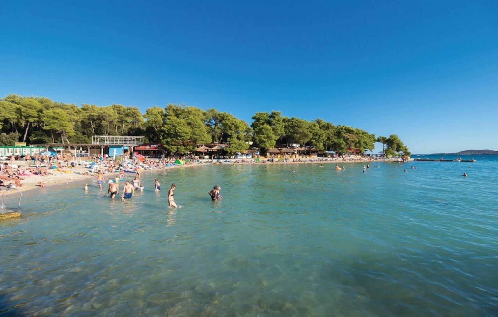 Three Bedroom Apartment In Biograd Biograd Na Moru Eksteriør billede