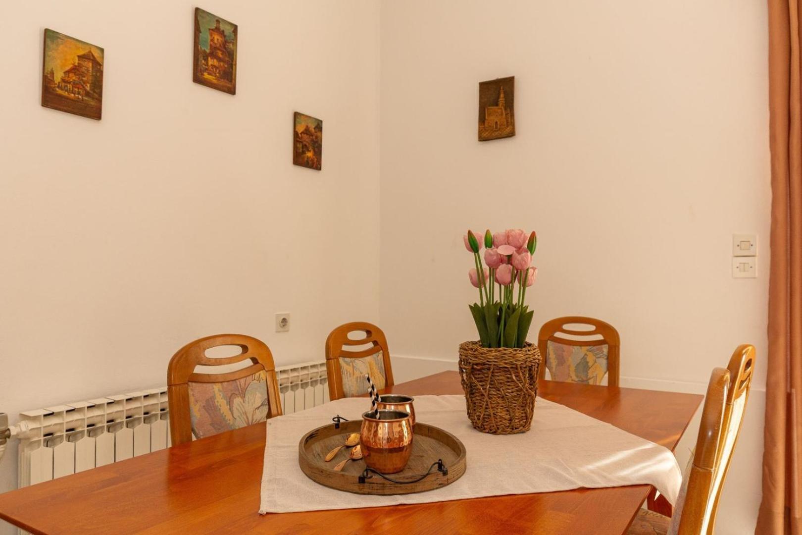 Three Bedroom Apartment In Biograd Biograd Na Moru Eksteriør billede