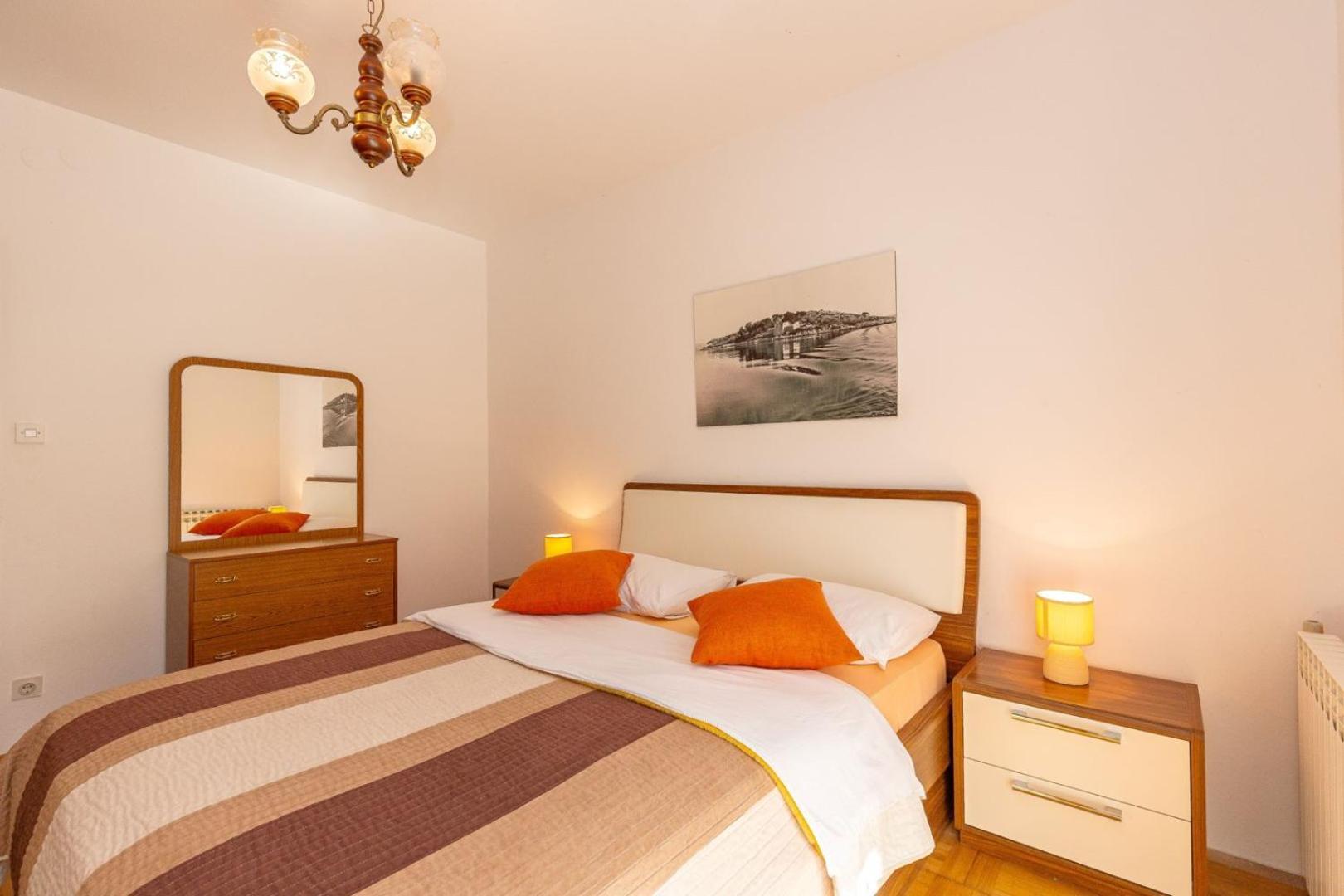 Three Bedroom Apartment In Biograd Biograd Na Moru Eksteriør billede